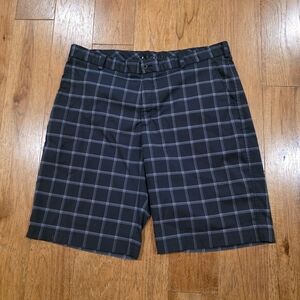 Nike Golf 10 inch Black Plaid Checkered LIghtweight Stretch Shorts. Activewear